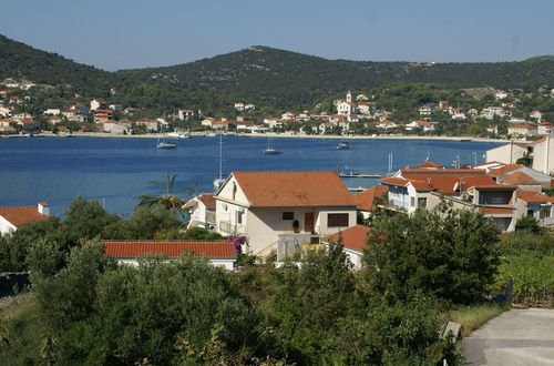 Photo 38 - Charming Apartment in Vinisce With Jetty