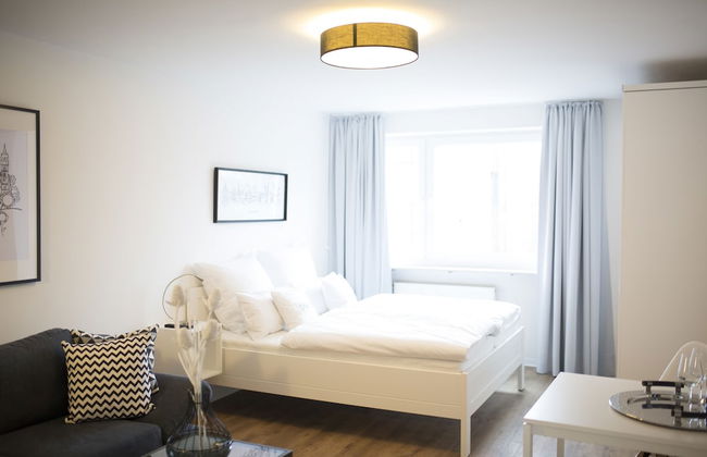 StayS Apartments - Photo 2