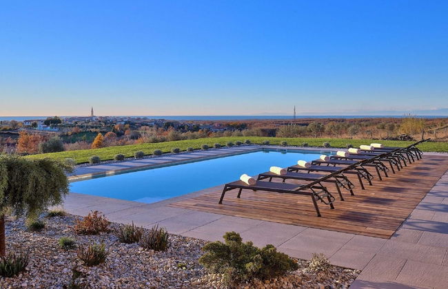 Enticing Holiday Home in Brtonigla with Hot Tub - Foto 21