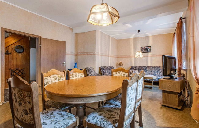 Holiday Home in Thuringia With Private Terrace, use of a Garden and Pool - Foto 11
