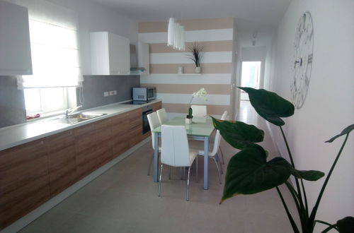 Foto 4 - The Edge Apartment