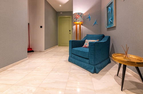 Photo 4 - Ipelhome Plaka Boutique Apartments