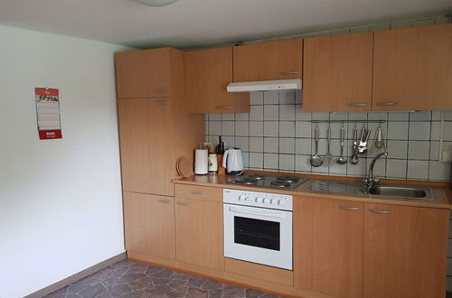 Photo 4 - Quaint Apartment in Kaifenheim near Forest