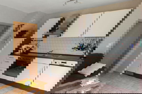 Foto 6 - Apartment With Terrace and View