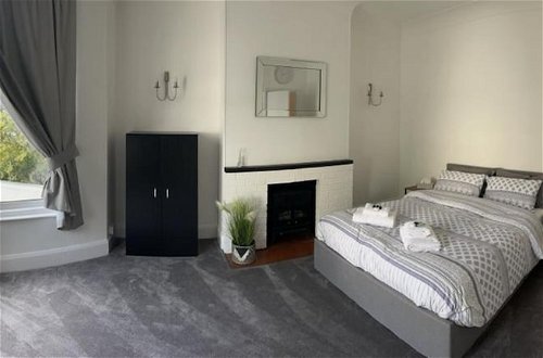 Foto 6 - Impeccable 2-bed Apartment in Eastbourne