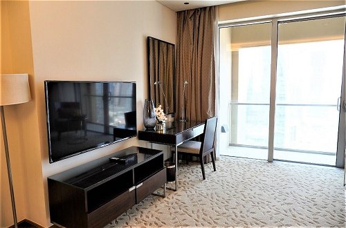 Photo 18 - SuperHost - Downtown Premium Studio With Burj Khalifa View I Address Dubai Mall