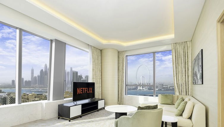 Photo 1 - LUX Iconic Views at Palm Tower Suite 2