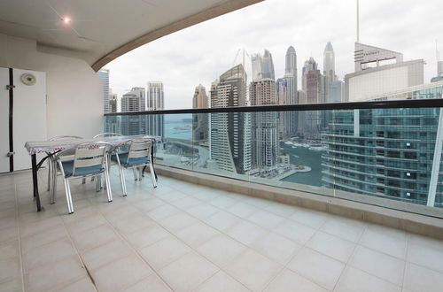 Foto 13 - Cozy 1BR in Marina Walk with Balcony