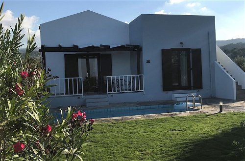 Foto 32 - Cozy Villa With Pool and Parasol in Kirianna
