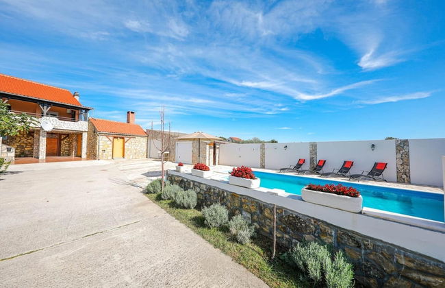 Charming Villa in Poličnik with Swimming Pool - Foto 1