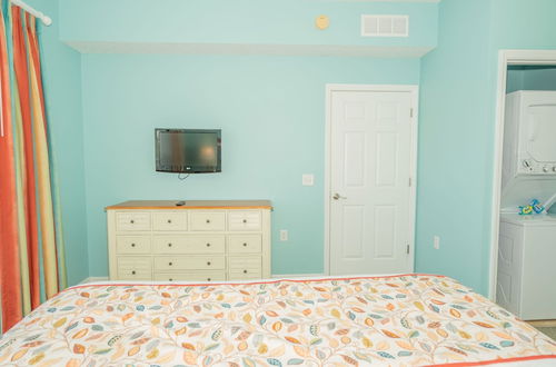 Photo 17 - Barefoot Suites