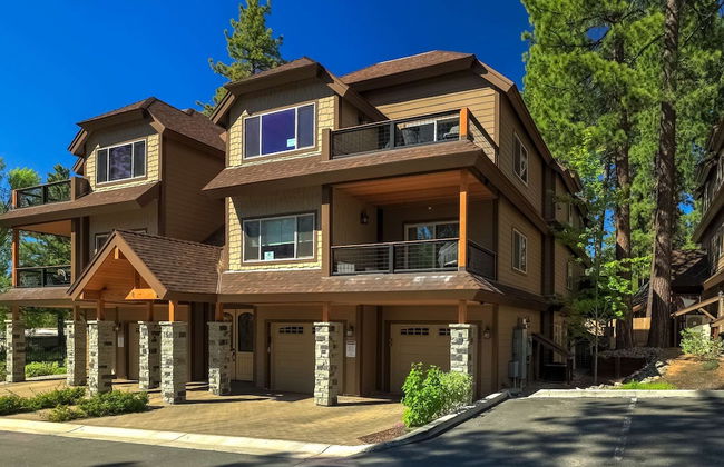 Tahoe Woods Villa - Walk to Beach and Gondola/ Heavenly Ski - Foto 1