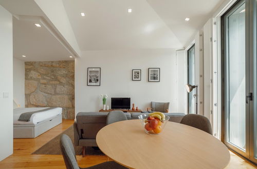 Photo 16 - Courtyard Oporto Design Apartment F