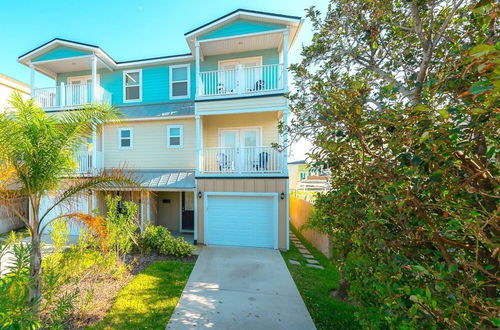 Photo 47 - Luxury Living - Modern Beach Townhouse