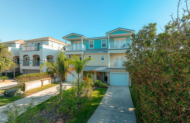 Luxury Living - Modern Beach Townhouse - Photo 41