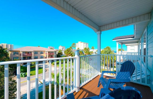 Luxury Living - Modern Beach Townhouse - Photo 26