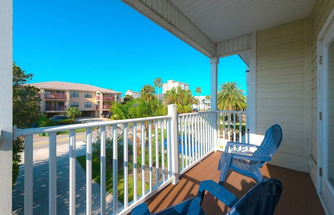 Luxury Living - Modern Beach Townhouse - Photo 25