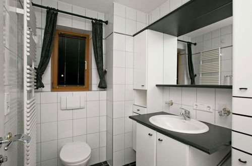 Photo 12 - Apartment With Atmosphere in Langenfeld