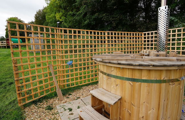 Shepherd's Hut @ Westcote - Photo 14