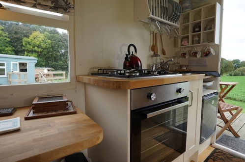 Photo 10 - Shepherd's Hut @ Westcote