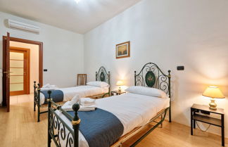 Photo 2 - Roomy Apartment Borgo San Paolo