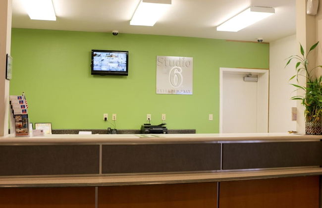 Studio 6 Lubbock, TX - Medical Center - Photo 31