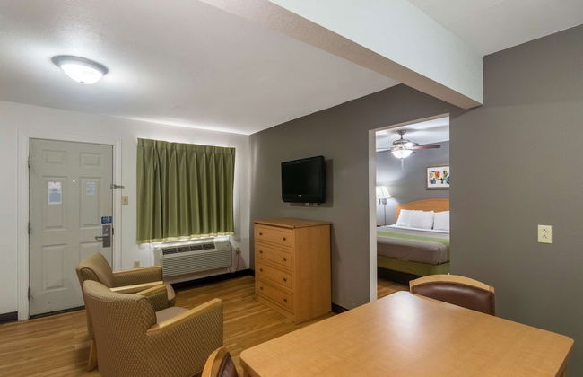 Studio 6 Lubbock, TX - Medical Center - Photo 15