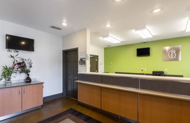 Studio 6 Lubbock, TX - Medical Center - Photo 2
