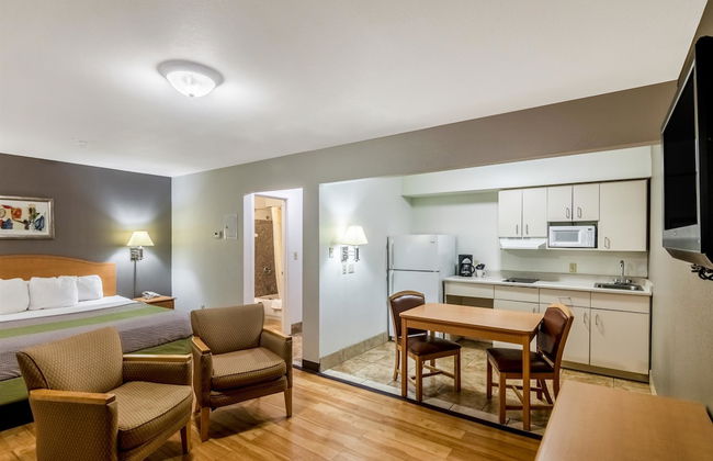 Studio 6 Lubbock, TX - Medical Center - Photo 18