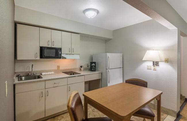 Studio 6 Lubbock, TX - Medical Center - Photo 23
