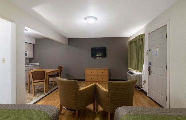 Studio 6 Lubbock, TX - Medical Center - Photo 7