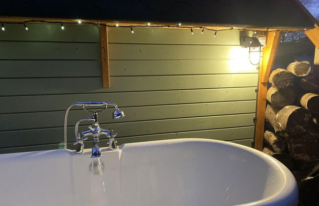 1-bed Cabin, 2 Adults, Outdoor Bath & Wood Burner - Foto 13