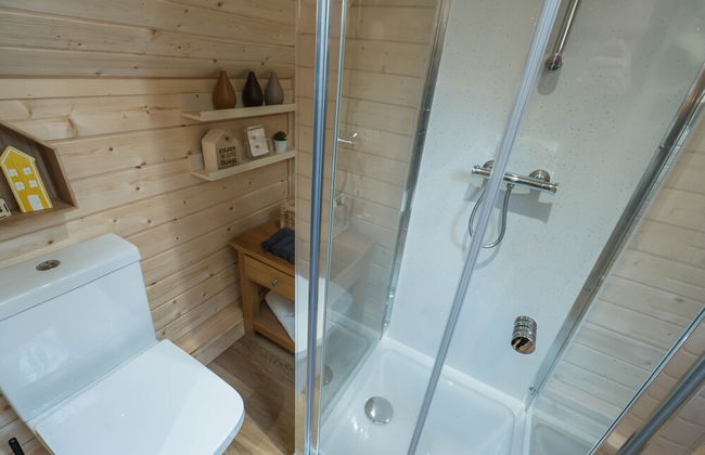 1-bed Cabin, 2 Adults, Outdoor Bath & Wood Burner - Foto 10