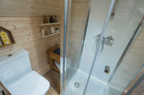 Photo 10 - Punch Tree Cabins, Couples, Outdoor Bath