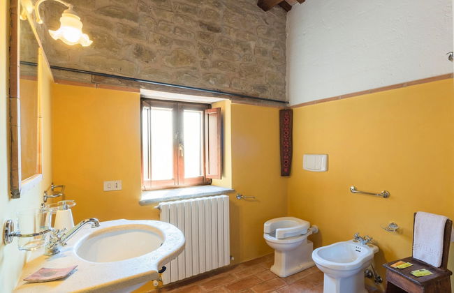 Elegant Stone House w/ Pool - Foto 18