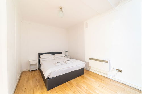 Photo 3 - Theatreland Piccadilly Circus Apartment