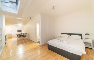 Photo 2 - Theatreland Piccadilly Circus Apartment