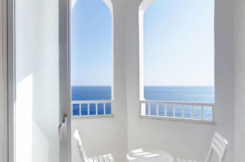 Photo 9 - Seafront Apartment, Marvelous Views GR8 Location