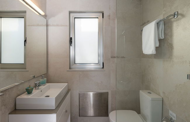 Cedar Bay Beachside Villas - Photo 80