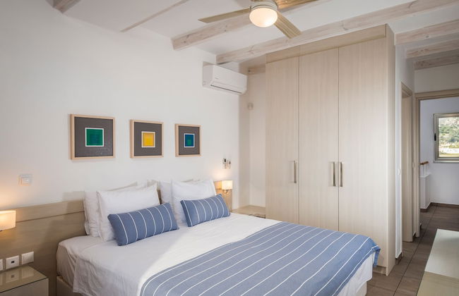Cedar Bay Beachside Villas - Photo 5