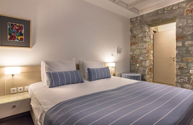 Cedar Bay Beachside Villas - Photo 4