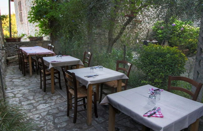 Umbria's Poolside Charm - Foto 21
