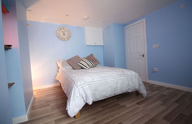 The Snug - Photo 2