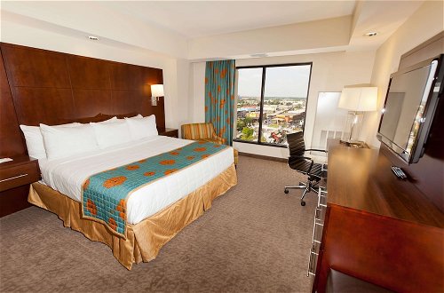 Foto 9 - Ramada Plaza Resort & Suites by Wyndham Orlando Intl Drive