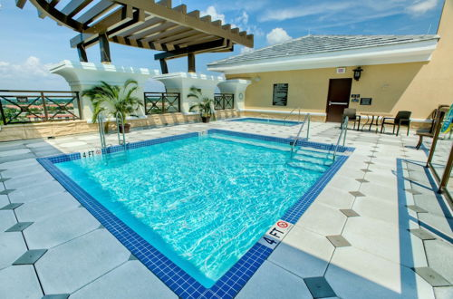 Photo 24 - Ramada Plaza Resort & Suites by Wyndham Orlando Intl Drive