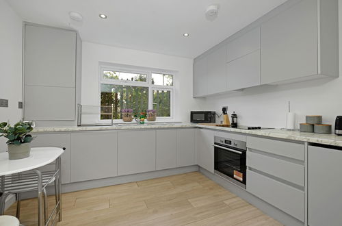 Photo 23 - St Martins House Luxury Apts. Ruislip