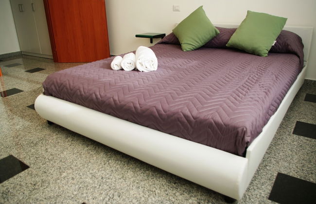 Business Home - Photo 10