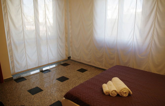 Business Home - Photo 11