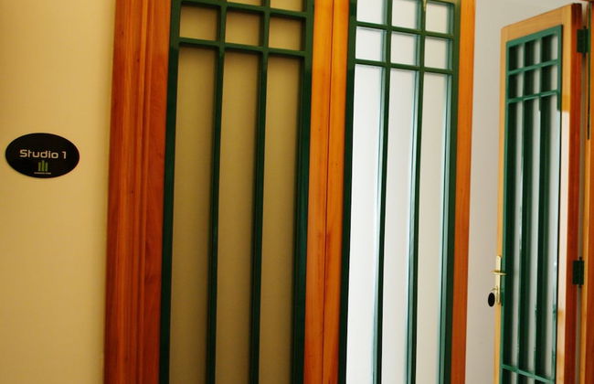 Business Home - Photo 2