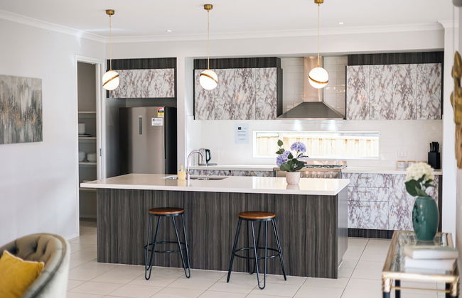 Luxury Waterfront Grand Villa in Melbourne - Photo 30
